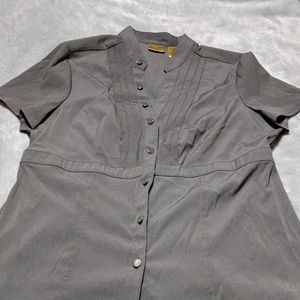Fitted Petite Large Grey shirt, NWT